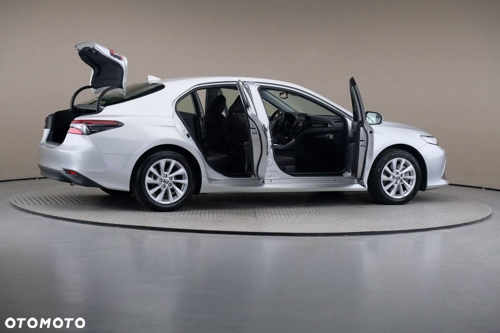 Toyota Camry 2.5 Hybrid Comfort CVT - 6