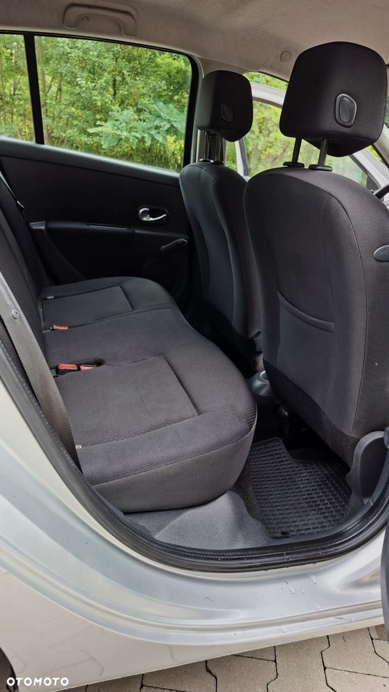 Renault Clio 1.2 16V Dynamique - 13