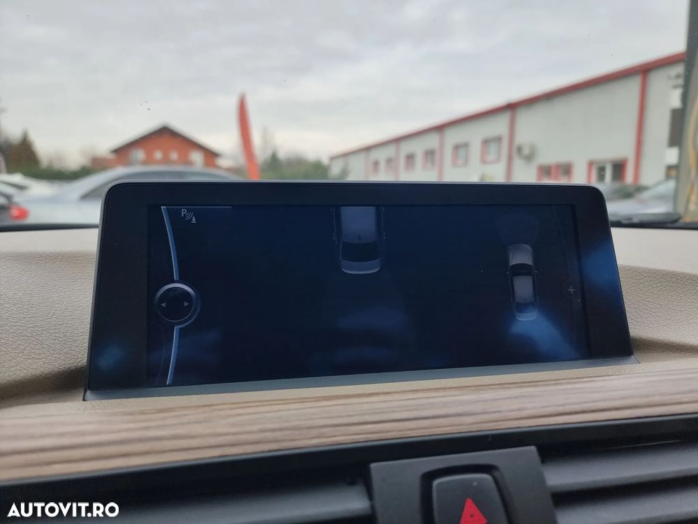 BMW Seria 3 320d Aut. Modern Line - 20