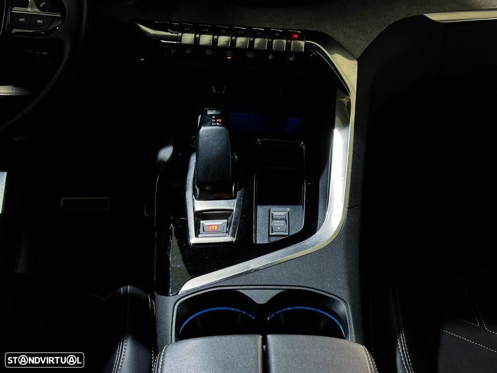Peugeot 3008 1.6 Hybrid GT Pack e-EAT8 - 20