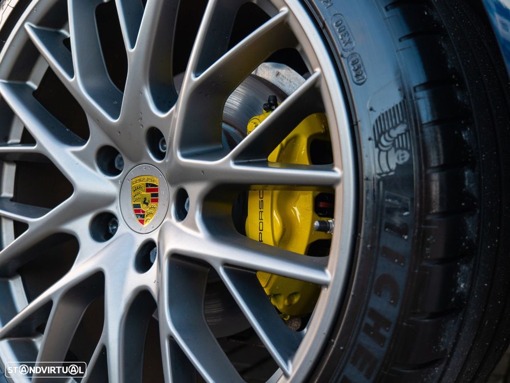 Porsche Panamera 4 Executive - 40