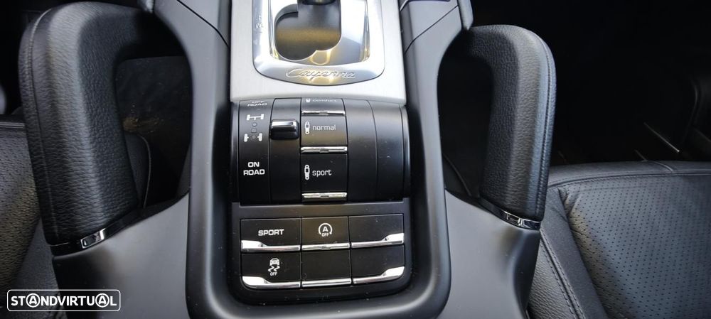 Porsche Cayenne Platinum Edition - 8