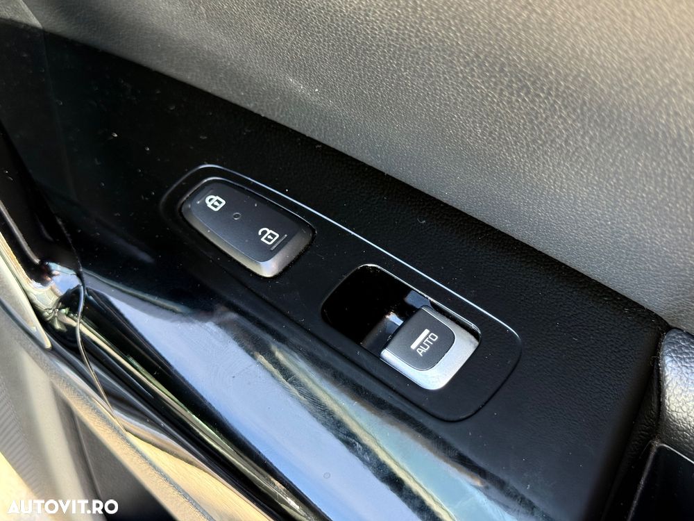 Kia Sportage 1.6 T-GDI AWD DCT GT LINE - 26