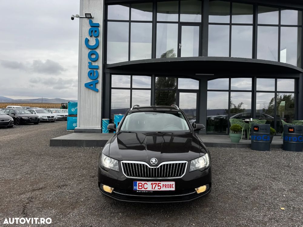 Skoda Superb 2.0 TDI DSG Elegance - 2