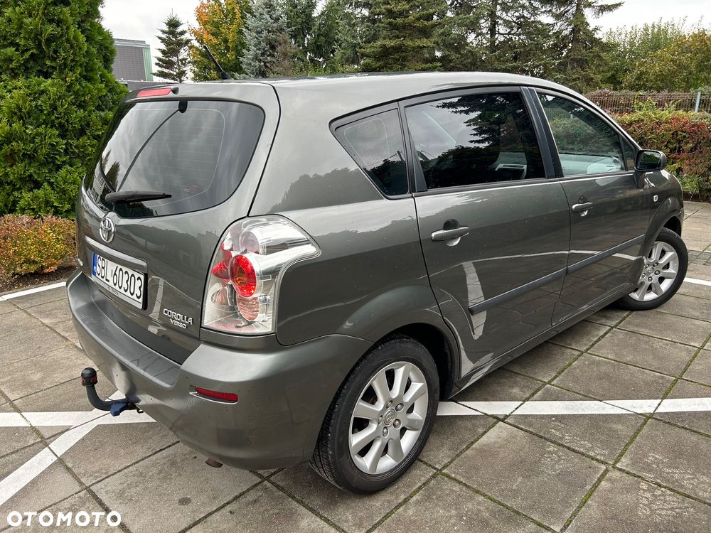 Toyota Corolla Verso 1.8 Edition - 11