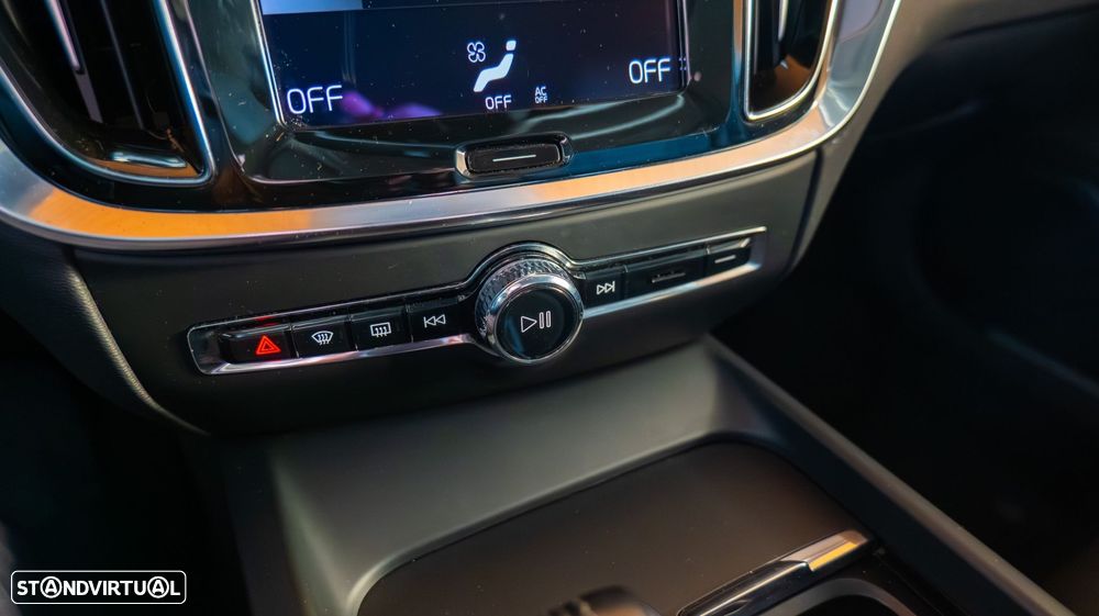 Volvo V60 2.0 D4 Momentum Geartronic - 18