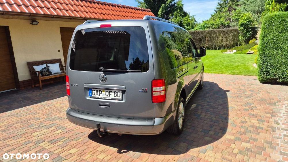 Volkswagen Caddy Maxi Highline DSG - 8
