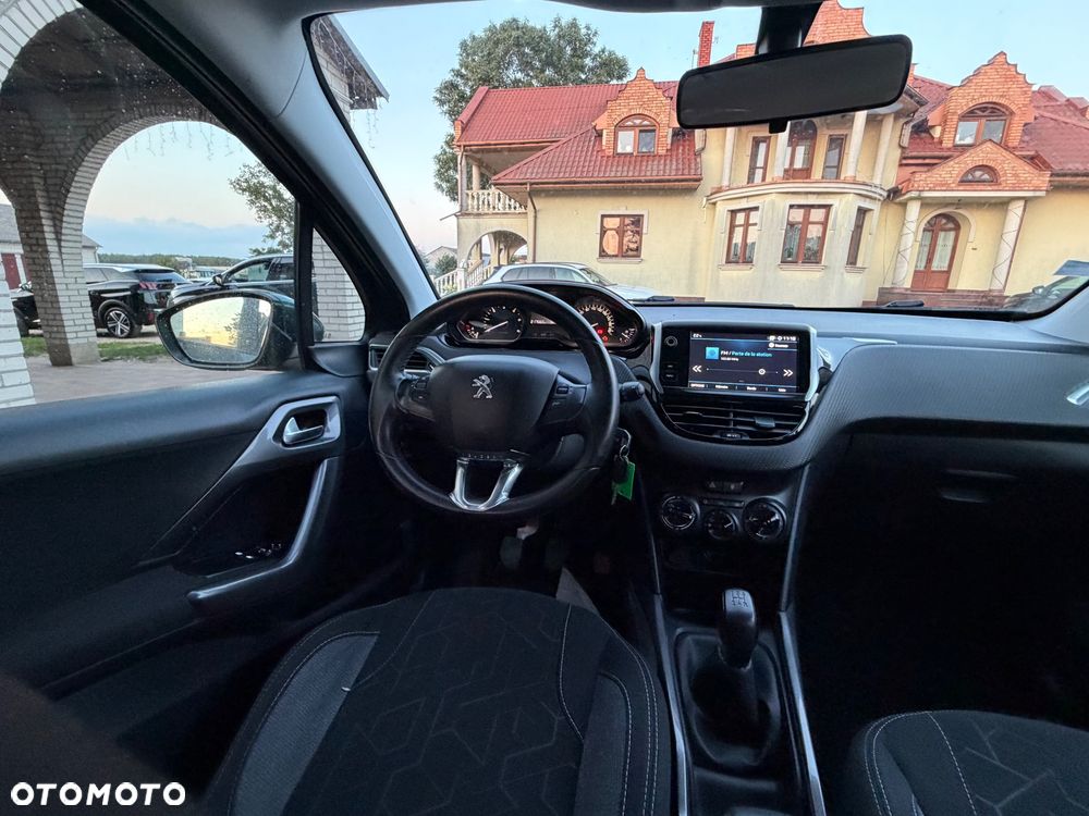 Peugeot 2008 1.6 BlueHDi Allure - 11