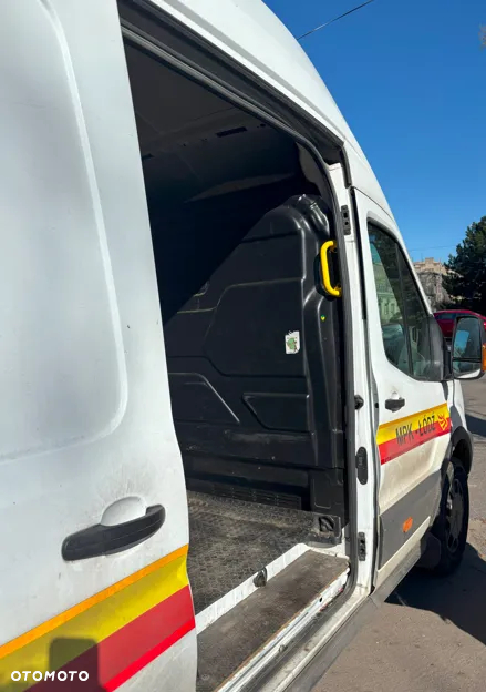 Ford Transit - 6
