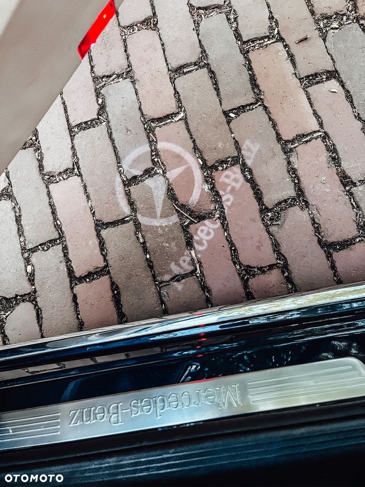 Mercedes-Benz Klasa C 300 4Matic 9G-TRONIC Avantgarde - 19