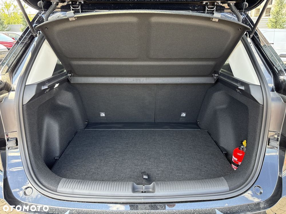 MG ZS 1.5 HEV+ Exclusive - 11