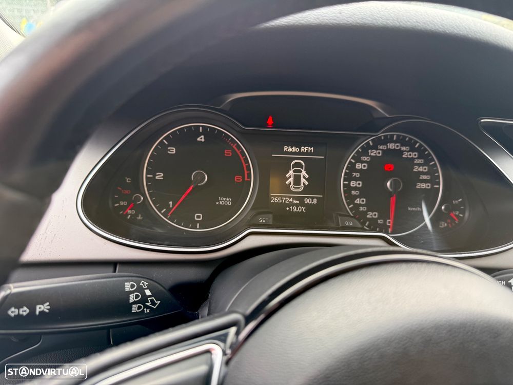 Audi A4 Avant 2.0 TDi S-line - 7