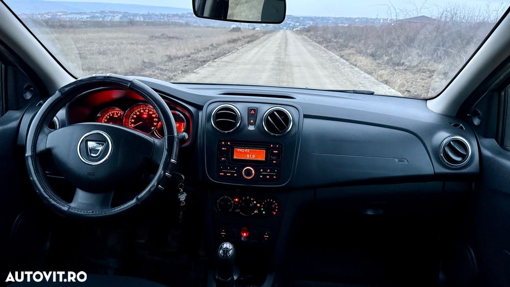 Dacia Logan 1.2 Laureate - 10