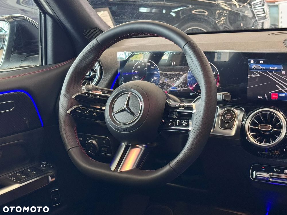 Mercedes-Benz GLB 200 AMG Line 7G-DCT - 10
