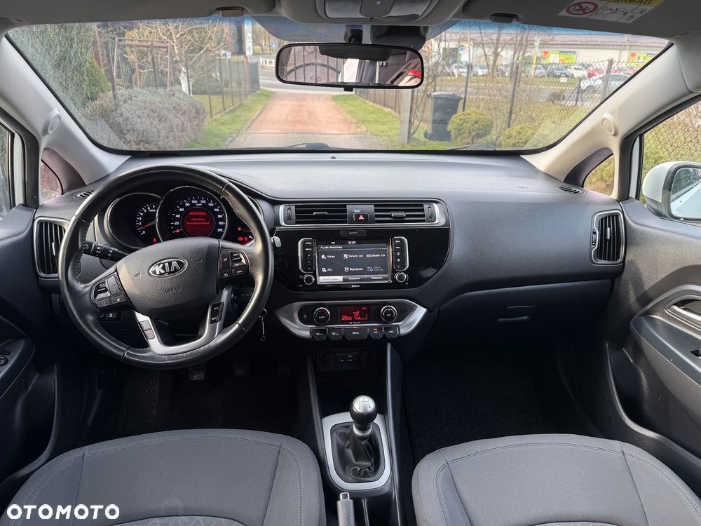 Kia Rio 1.2 Dream-Team Edition - 11