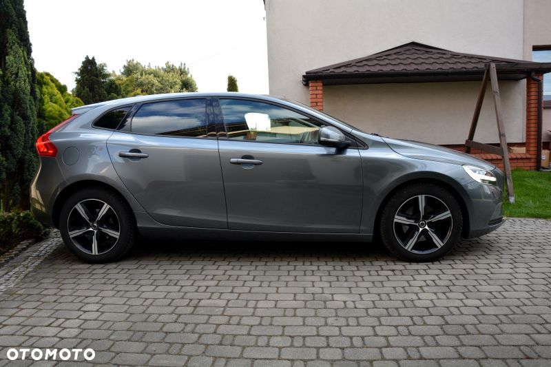 Volvo V40 T2 - 29