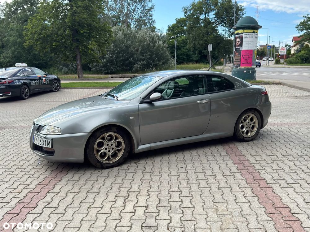 Alfa Romeo GT 1.9JTD 16V Impression - 5