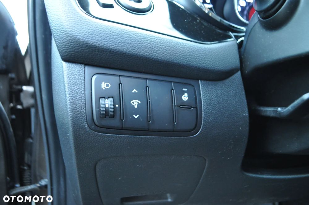 Kia Ceed 1.6 CRDi 128 Spirit - 25