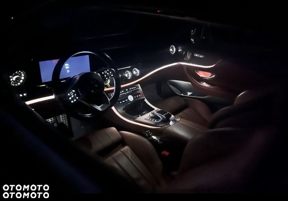 Mercedes-Benz Klasa E - 22