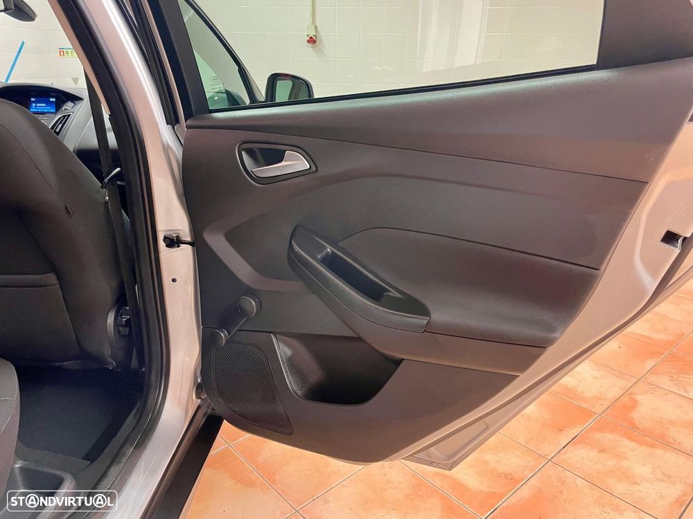 Ford Focus 1.5 TDCi Trend+ - 32