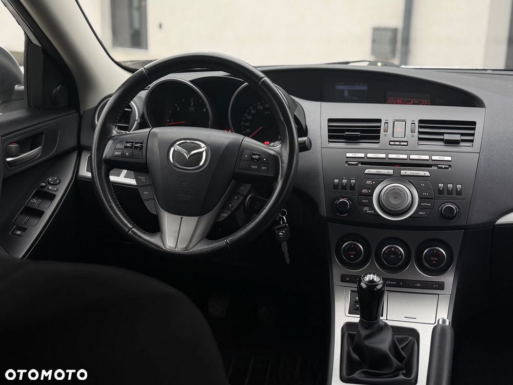 Mazda 3 1.6 CD Exclusive + - 8
