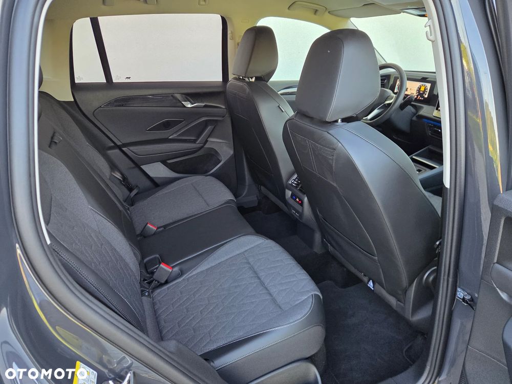 Volkswagen Tiguan - 14