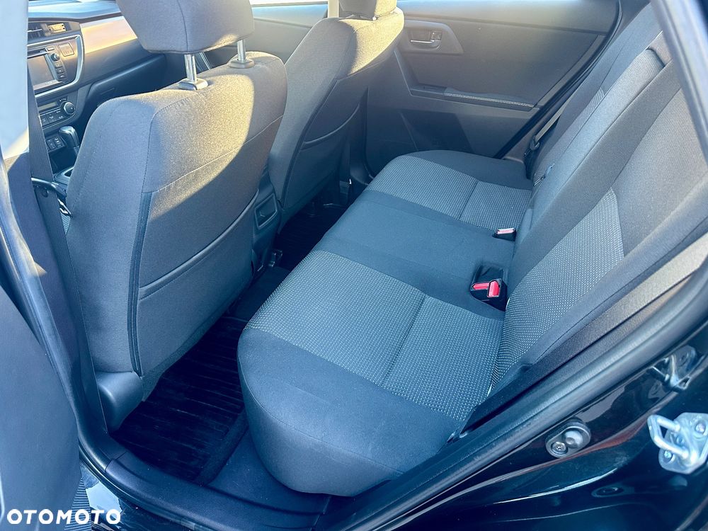 Toyota Auris - 17