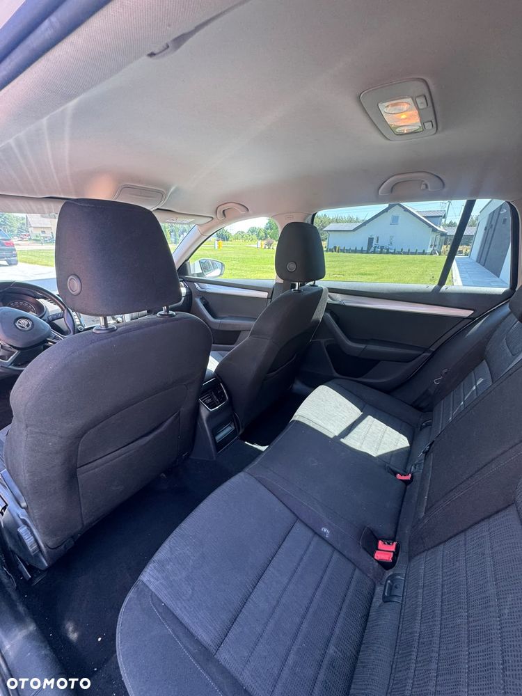 Skoda Octavia 1.4 TSI Ambition DSG - 12