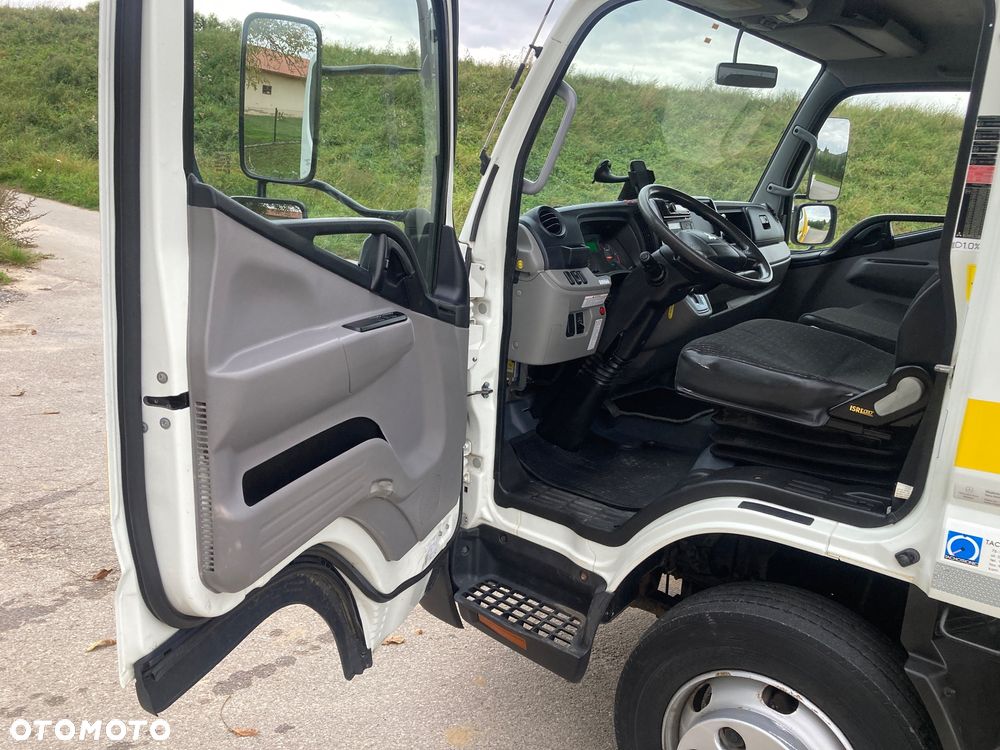 Mitsubishi Canter - 16