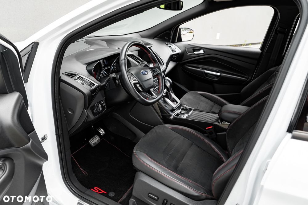 Ford Kuga 2.0 TDCi 4x4 ST-Line - 19