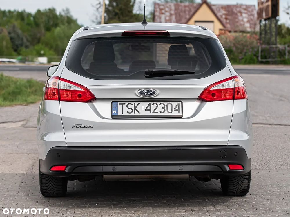 Ford Focus 1.6 EcoBoost Trend - 11