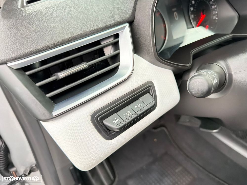 Renault Clio 1.0 TCe Evolution - 26