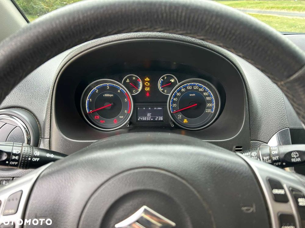 Suzuki SX4 - 9