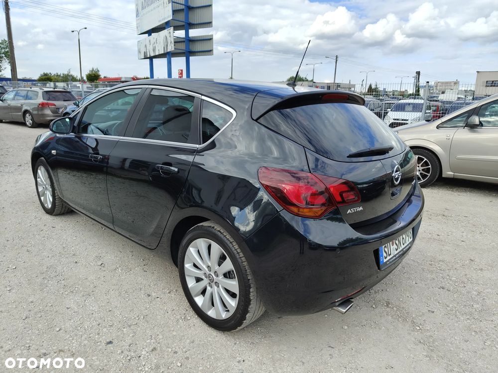 Opel Astra - 4
