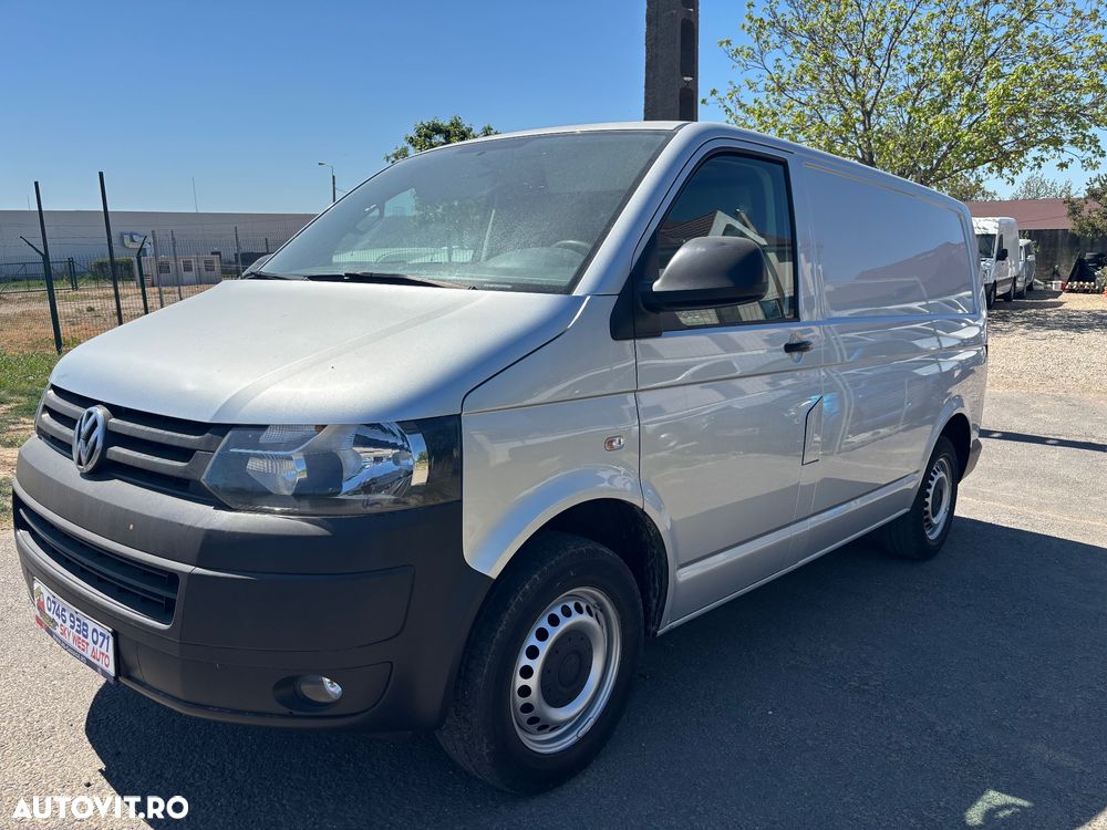 Volkswagen Transporter - 1
