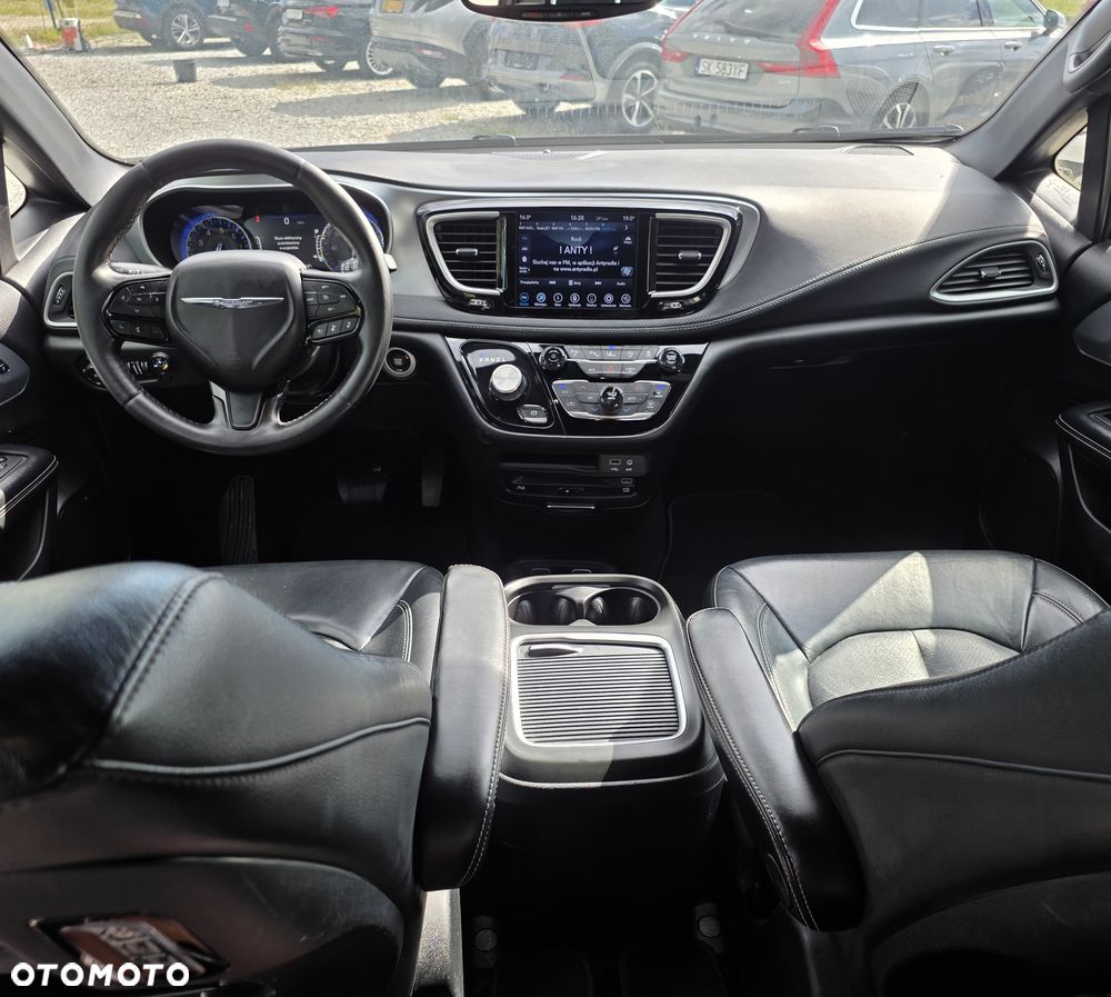 Chrysler Pacifica - 19
