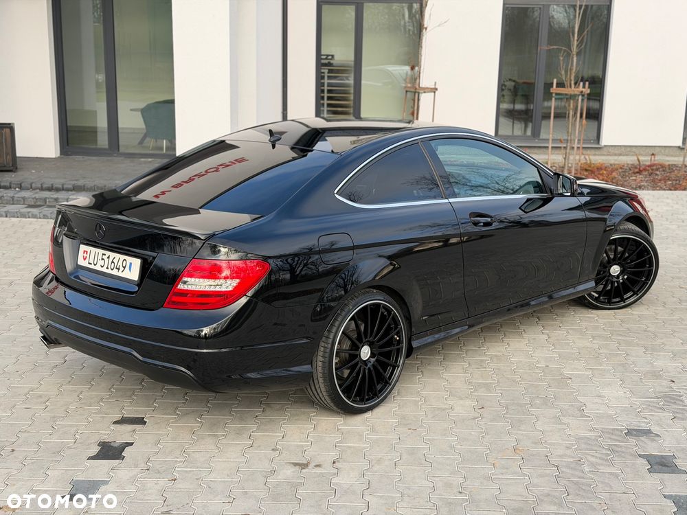 Mercedes-Benz Klasa C 200 7G-TRONIC Edition - 11