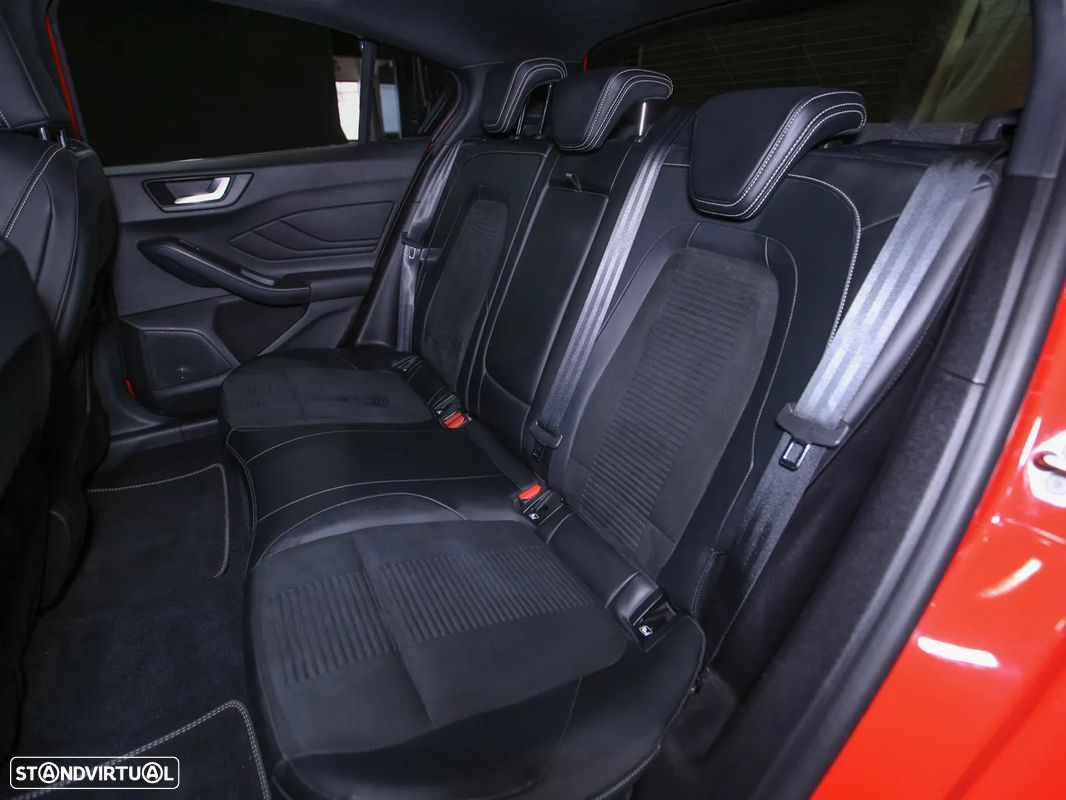 Ford Focus 2.3 EcoBoost S&S ST - 13