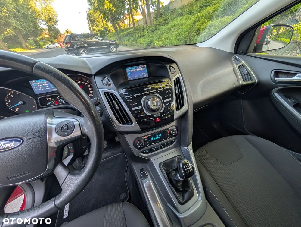 Ford Focus 1.6 EcoBoost Titanium - 8