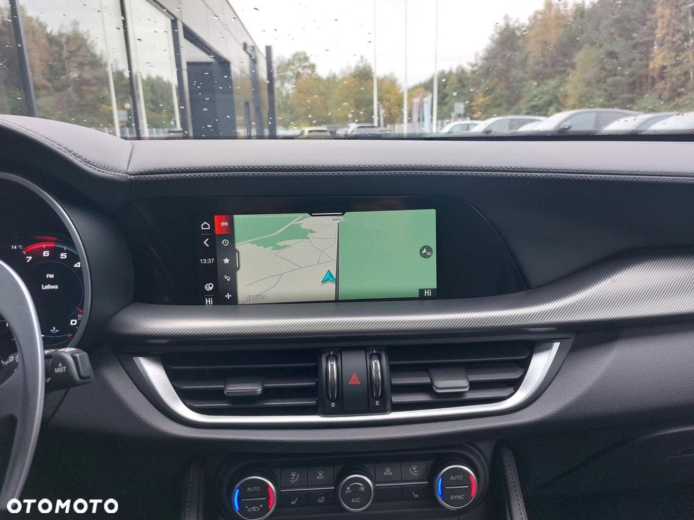 Alfa Romeo Stelvio 2.0 Turbo Veloce Q4 - 25