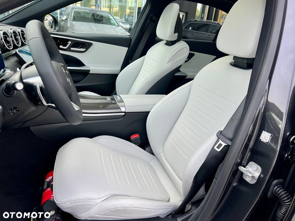 Mercedes-Benz Klasa C 200 4Matic 9G-TRONIC - 10