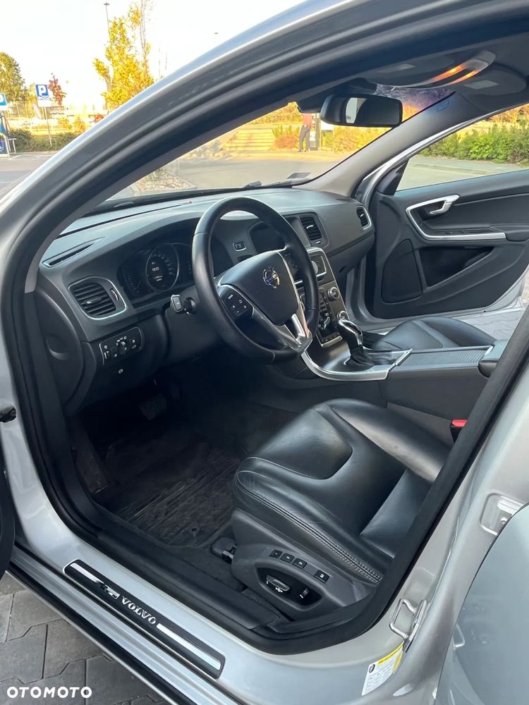 Volvo S60 T5 Drive-E Momentum - 6