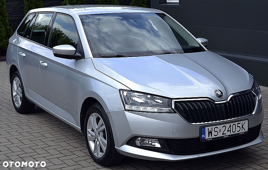 Skoda Fabia 1.0 TSI Style Color - 1