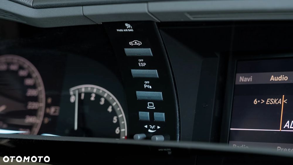 Mercedes-Benz Klasa S 500 4-Matic - 32