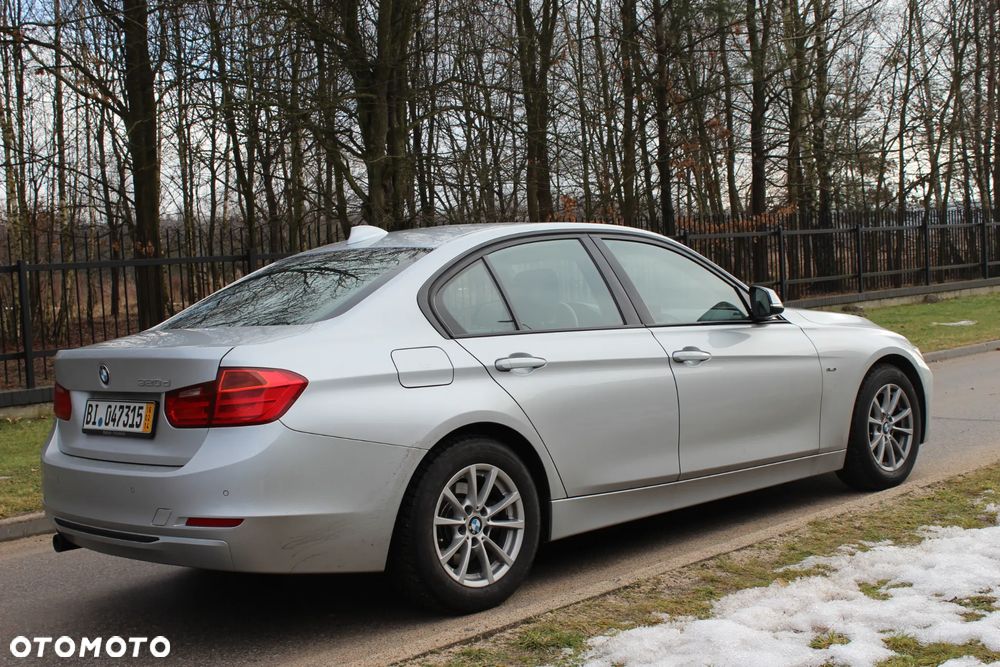BMW Seria 3 320d - 6