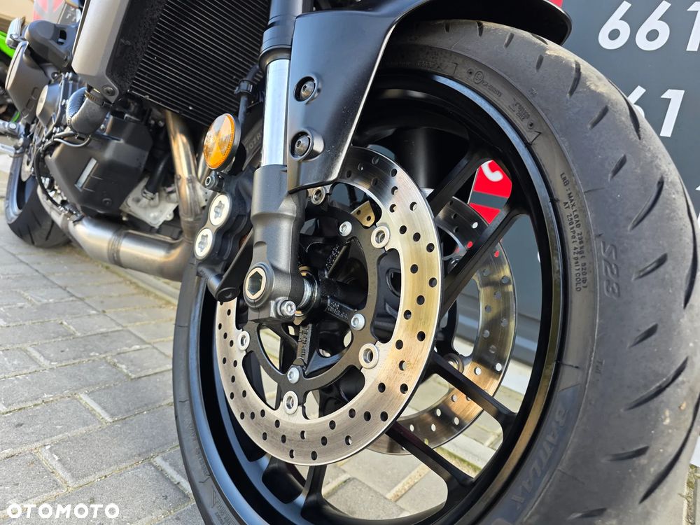 Yamaha MT - 28