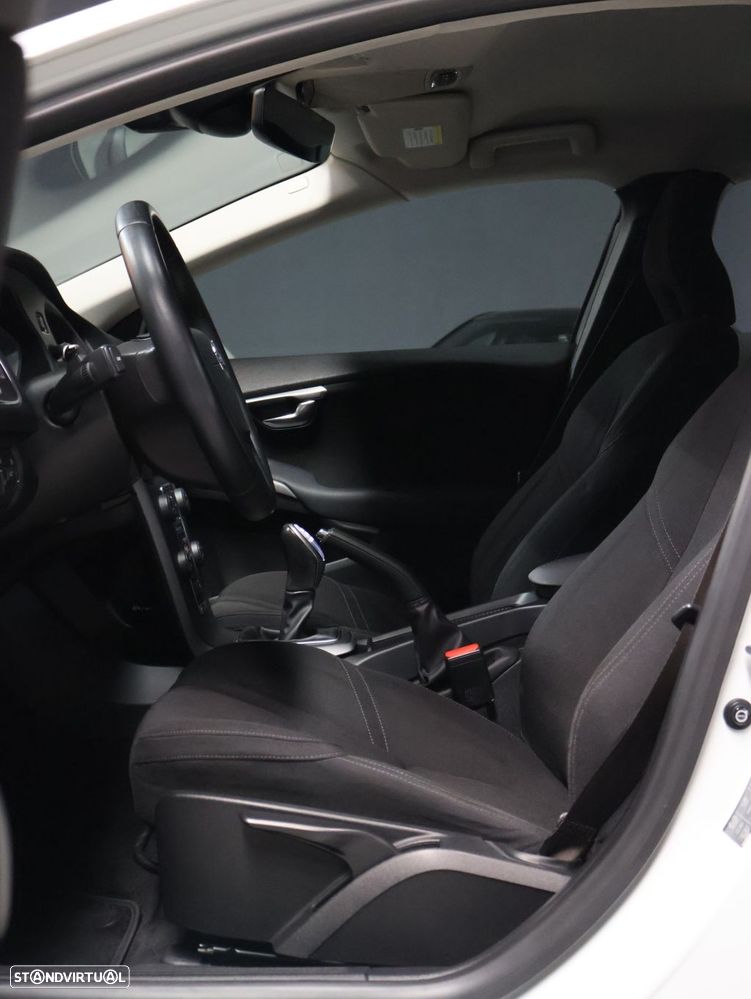 Volvo V40 1.6 D2 Momentum - 17
