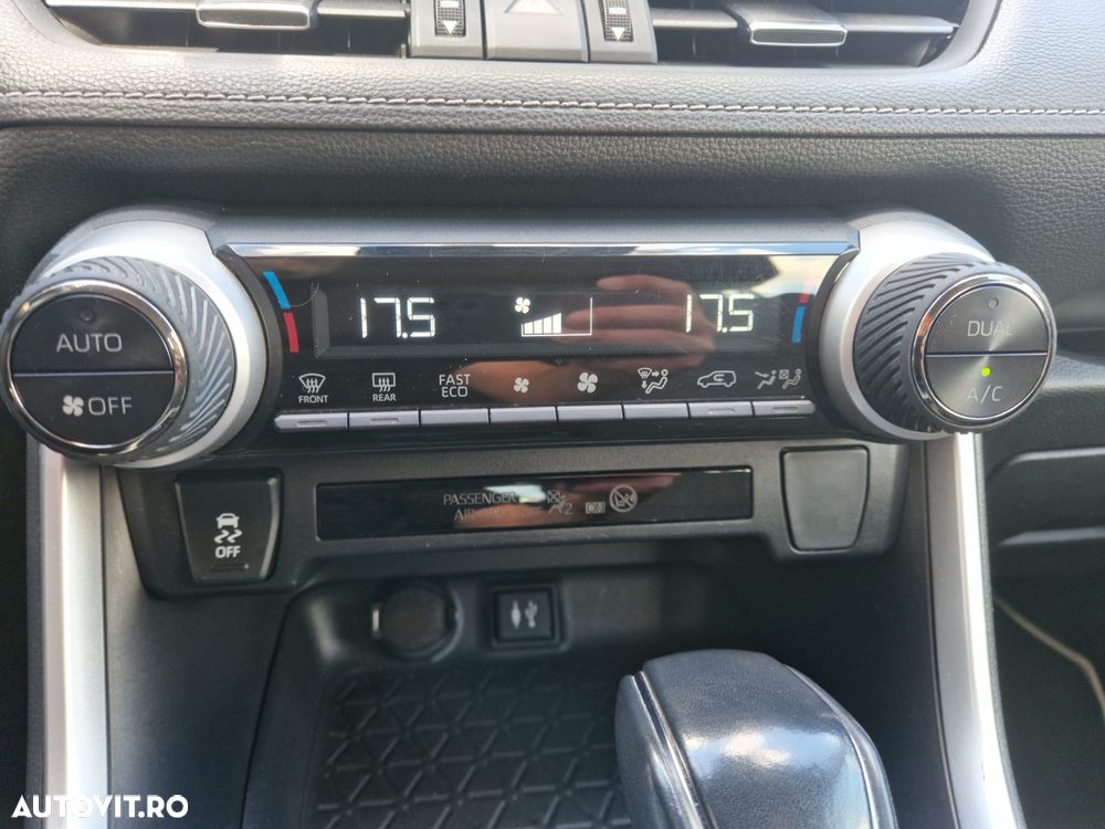 Toyota RAV4 - 19