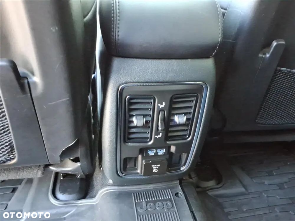 Jeep Grand Cherokee 3.6 V6 Overland - 26
