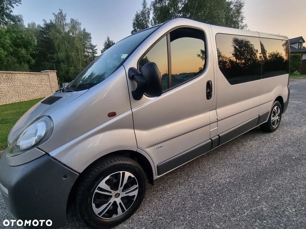 Opel Vivaro L2H1 2.9t - 4